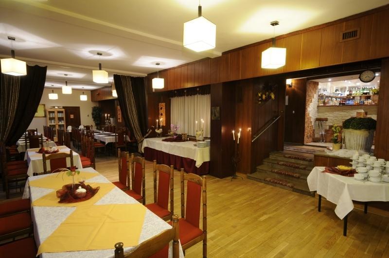 Jowisz Appartement Poznań Restaurant foto